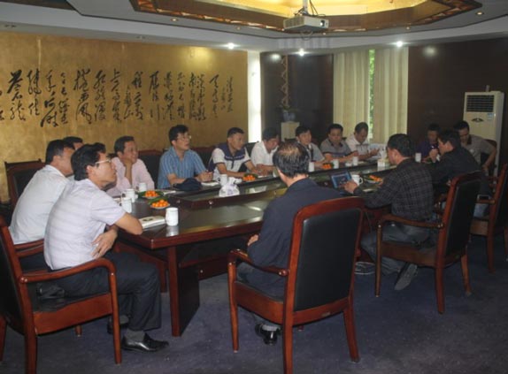 4月24號(hào)海南省農(nóng)機(jī)所領(lǐng)導(dǎo)來我公司考察